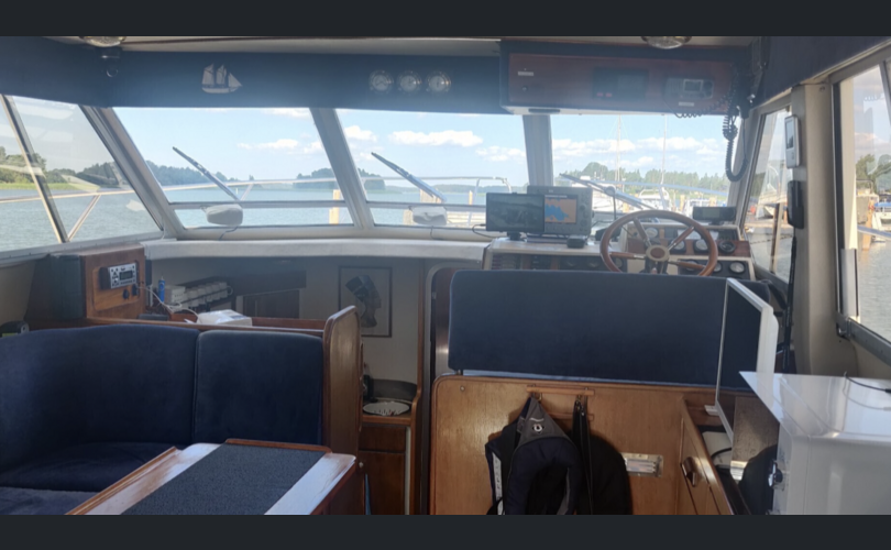 Princess 330 Fly-kuva-9